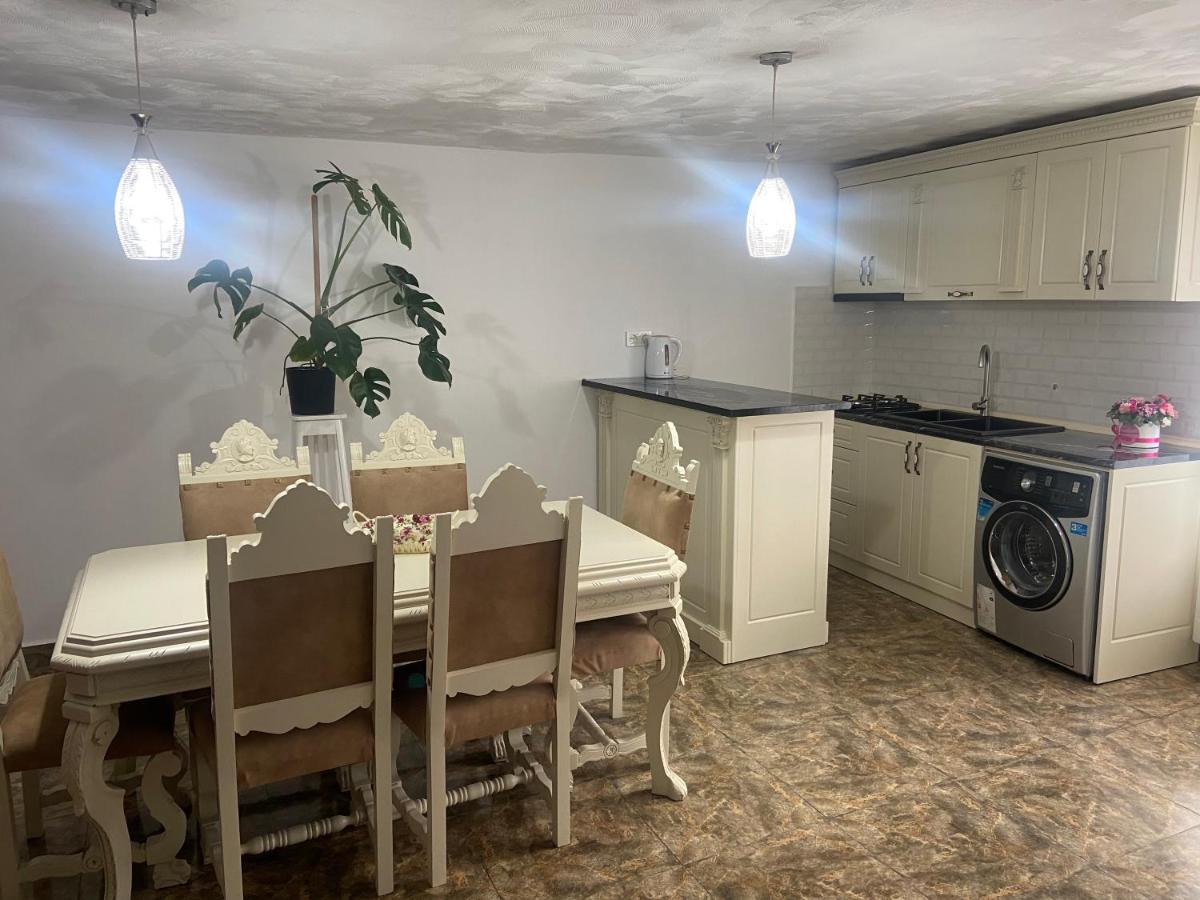 Old District Apartman Kutaiszi Kültér fotó