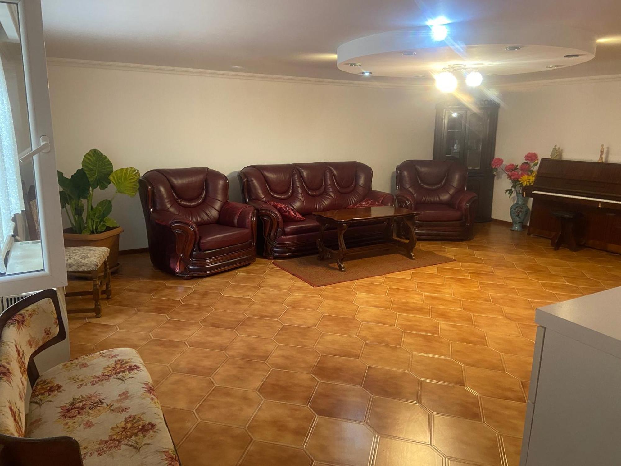 Old District Apartman Kutaiszi Kültér fotó