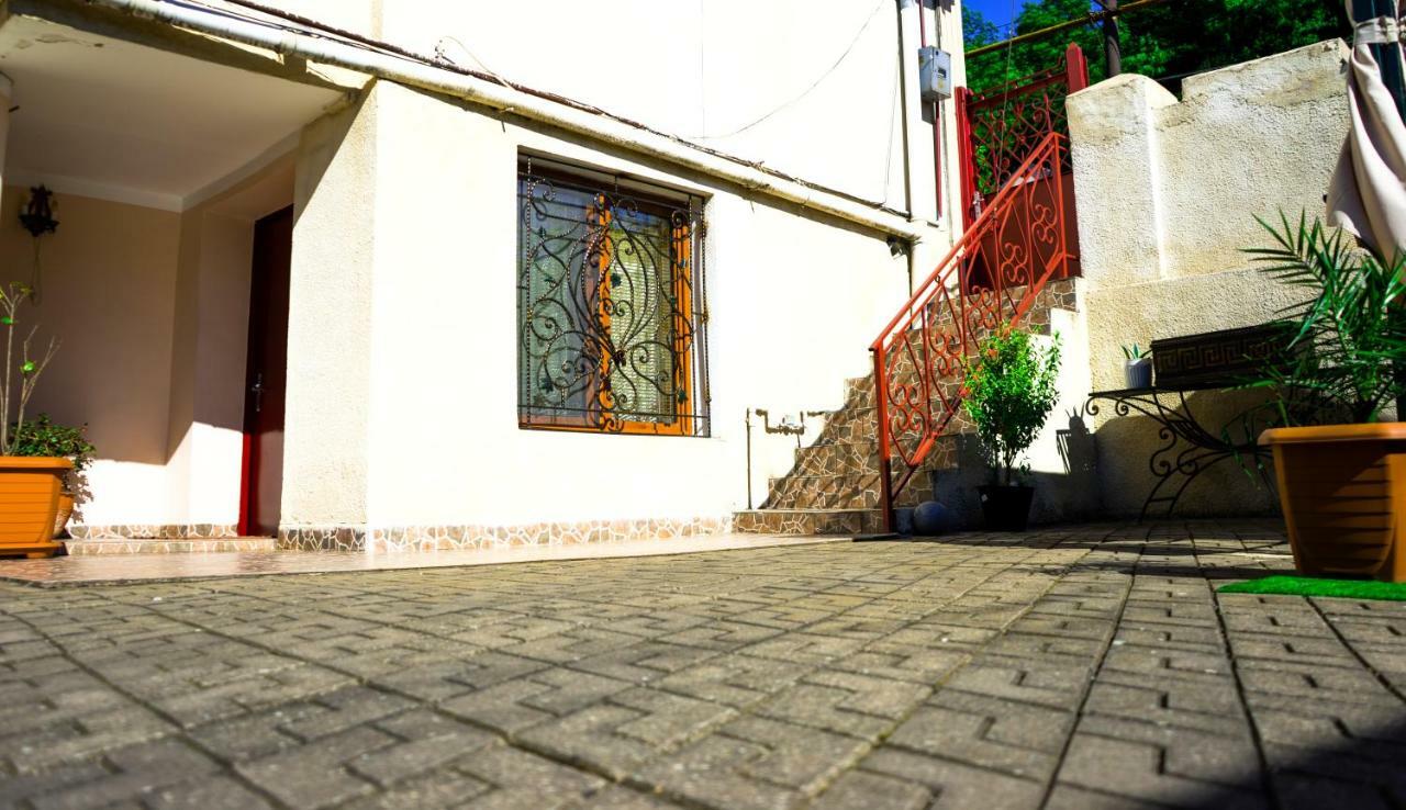 Old District Apartman Kutaiszi Kültér fotó